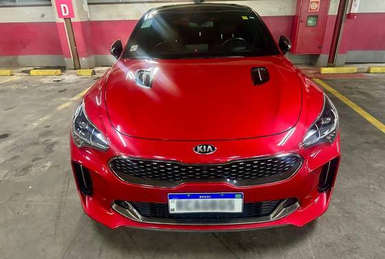 KIA STINGER 3.3 V6 GDI GASOLINA GT AWD E-SHIFT KIA STINGER 3.3 V6 GDI GASOLINA GT AWD E-SHIFT